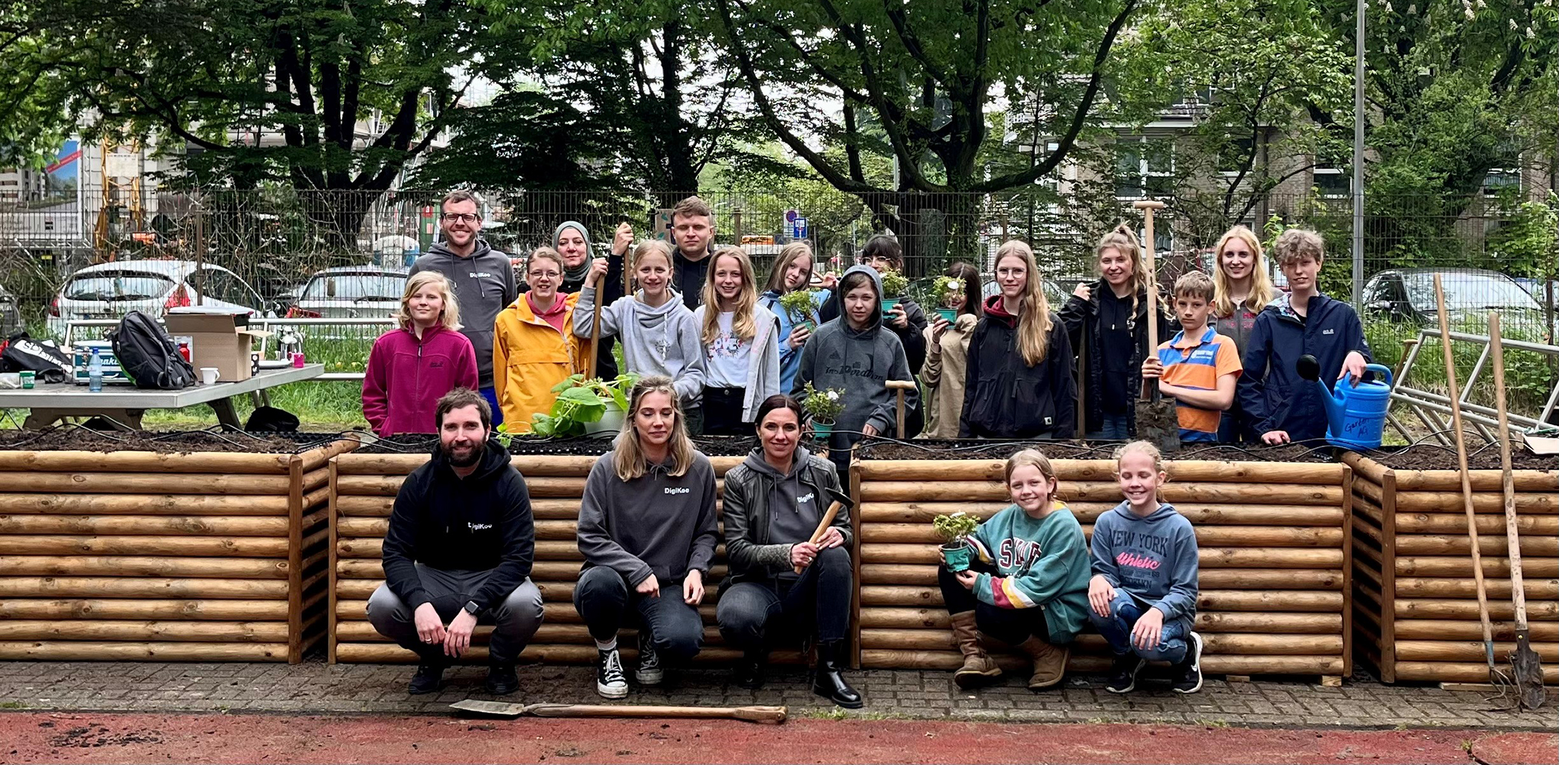 Soziales Projekt: Schulgelände des Theodor-Heuss-Gymnasium in Dinslaken blüht auf